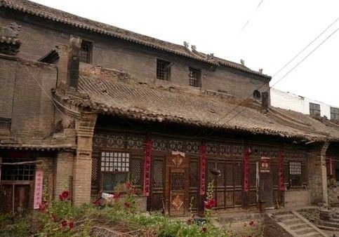 平直硬山墙示意图