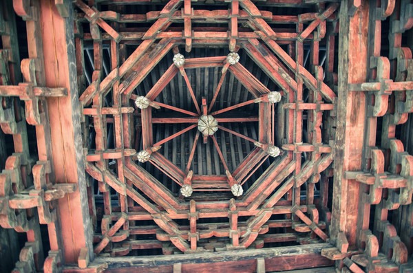 应县木塔一层斗八藻井